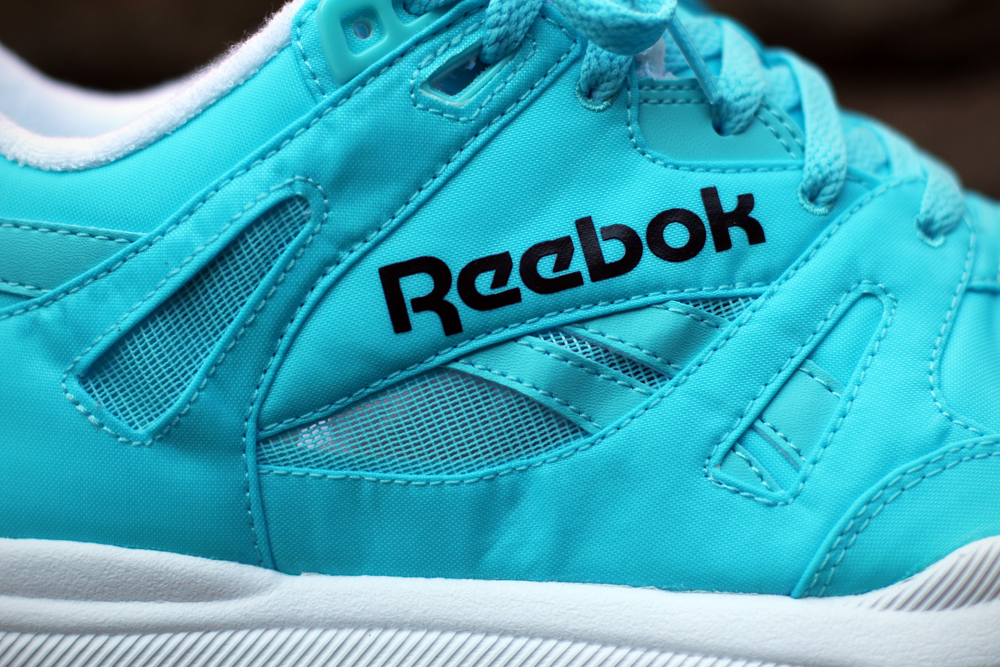 Reebok Ventilator "Neon Blue"