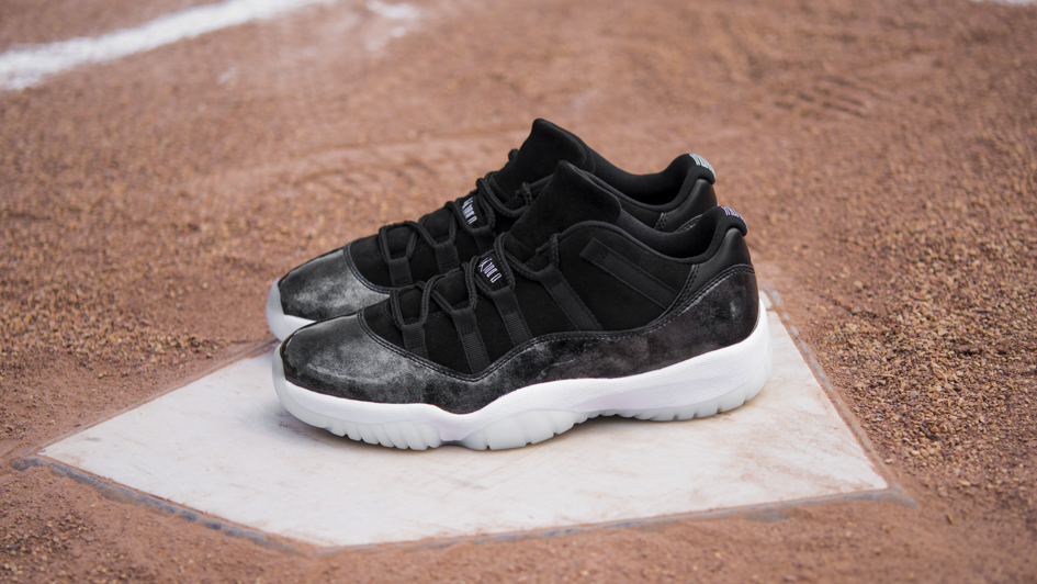 Jordan 11 Low Barons