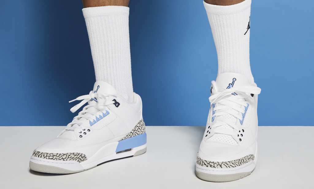 Air Jordan 3 Retro UNC Valor Blue