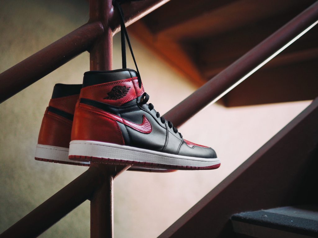 2016 Air Jordan 1 High Retro OG "Banned" Hanging By Laces