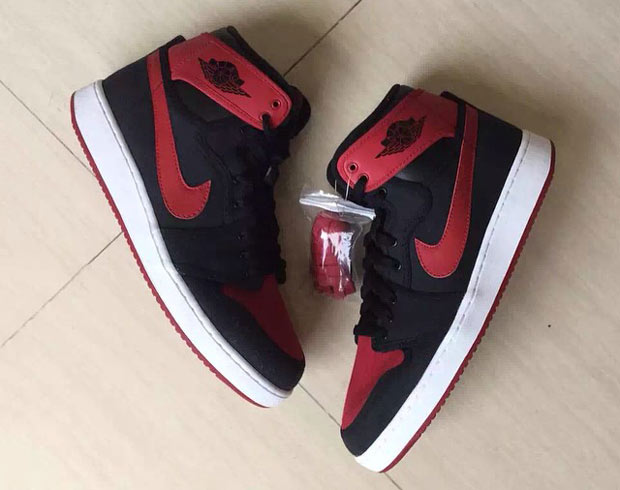 Air Jordan 1 Retro High AJKO "Bred" - Back with Red accents