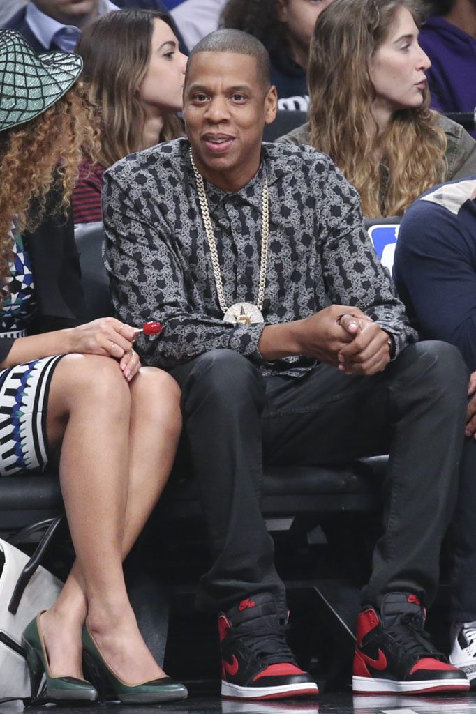 Jay Z in Jordan 1s